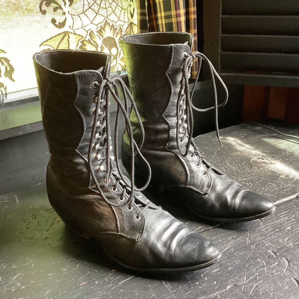 VINTAGE LEATHER WITCH BOOTS - HALLOWEEN DECOR OR WEAR